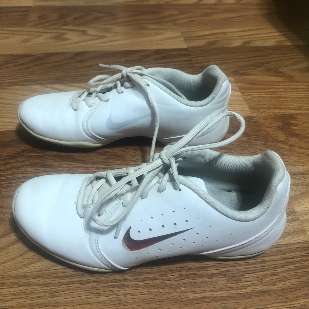 Nike cheer shoes